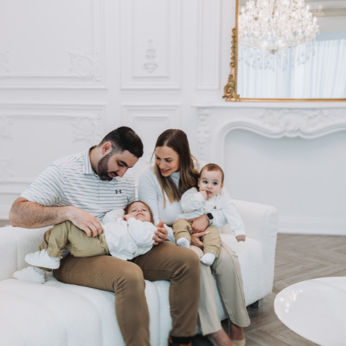 happy-family-photoshoot-session